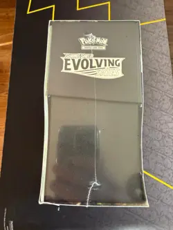 Pokemon TCG Sword & Shield Evolving Skies Elite Trainer Box (ETB) - Image 3