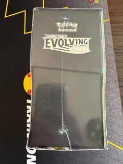 Pokemon TCG Sword & Shield Evolving Skies Elite Trainer Box (ETB) - Image 4