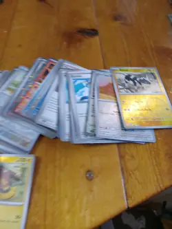 Pokemon Cards Bulk Lot of 400 Cards - RARES HOLOS AND REVERSE HOLOS Mix - Image 4