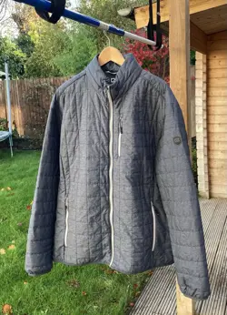 Magic the Gathering MtG Insulated Puffer Jacket size XL - Image 1