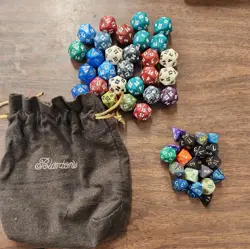 Lot of 28 MTG Magic the Gathering Spindown D20 Dice Various Sets Promos extras - Image 2