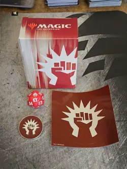 MTG Boros Legion deck box w/ sticker, pin and D20 dice (Guilds of Ravnica) - Image 1