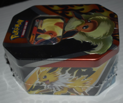 Pokemon TCG: Eevee Evolutions Tin - Flareon V New Factory Sealed - Image 2