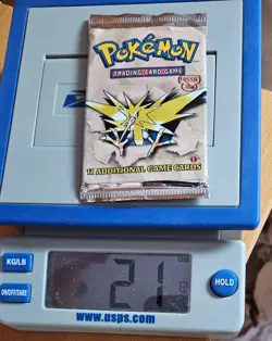 Pokemon TCG 1999 1st Edition Fossil Booster Pack Zapdos Factory Sealed issue - Image 4