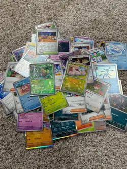 Pokemon TCG Lot 250 cards, Pokeball, Holo, Reverse Holo, NO ENERGY - Image 1