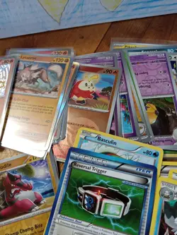 Pokemon Cards Bulk Lot of 800 Cards - RARES HOLOS AND REVERSE HOLOS Mix - Image 3