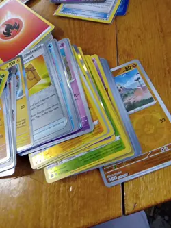 Pokemon Cards Bulk Lot of 800 Cards - RARES HOLOS AND REVERSE HOLOS Mix - Image 5