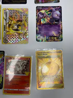 Pokemon 16 Holo Card Lot With Book Case - Pikachu, Maltaria, Nidoking, Machap - Image 5