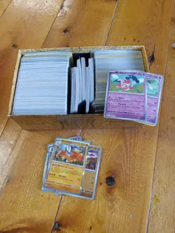 Pokemon Cards Bulk Lot of 800 Cards - RARES HOLOS AND REVERSE HOLOS Mix - Image 1