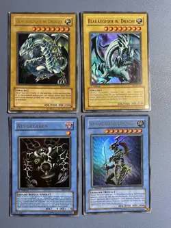 Yu-Gi-Oh! 2x Blauaugiger W. Drache, Aufgegeben, Schw. Gl. Soldat 1.Edition Ultra - Image 1