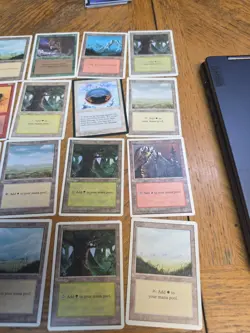 LOT OF 35+ Vintage 1995 2019 WOTC Magic The Gathering Common - Image 2