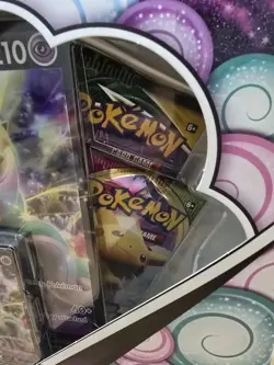Pokemon Galarian Rapidash V Box Pokemon Cards Cosmic Eclipse NEW sealed - Image 3