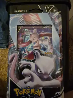 Pokemon TCG: Pokemon GO V Battle Deck Mewtwo V - Image 1
