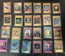 Yu-Gi-Oh! Lot of Approximately 300 Cards - Image 1