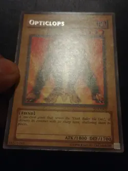 Yu-Gi-Oh! RARE CARD OPTICLOPS LOD-009 VINTAGE PRINT LP - Image 2