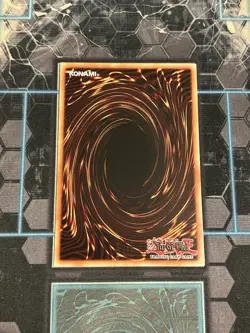 Yugioh TCG Colossal Fighter LC5D-EN030 1st Ed Near Mint Secret Rare - Image 2