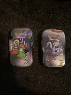pokemon trading cards tin w/cards - Image 1