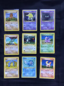 Pokemon Cards: Shadowless Base Set 35 Card Non-Holo Lot - Image 3
