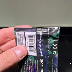 Pokemon 2017 Sun & Moon Guardians rising trading cards booster pack, New - Image 4