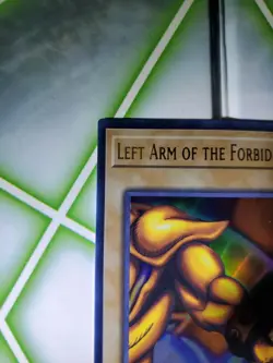 Yu-Gi-Oh! TCG LEFT ARM OF THE FORBIDDEN ONE NM LOB-EN123 - Image 2