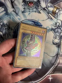 (F) Yu-Gi-Oh! TCG Dark Magician LOB-005 Ultra Rare Unlimited Edition MP - Image 5