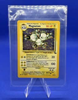 Magneton Pokemon TCG Unlimited Holo Rare Card 11/62 Fossil Set - Image 1