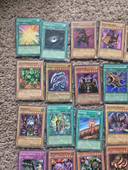 Yu-Gi-Oh! SDK 1st Near Complete Common/Super 1st Ed Starter Deck Kaiba 50 Cards - Image 2