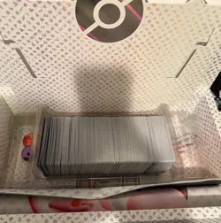 Pokemon TCG Scarlet and Violet 151 Lot of 550+ Cards - Image 2