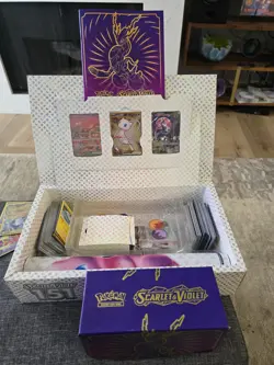 Pokemon Scarlet and Violet 151 Collection Box UPC Mew Pokemon - Image 1