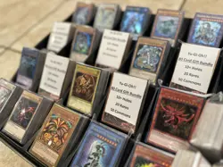 YuGiOH 80 CARD Gift Lot w/ 10+ Foil cards Starter Collection - Image 3