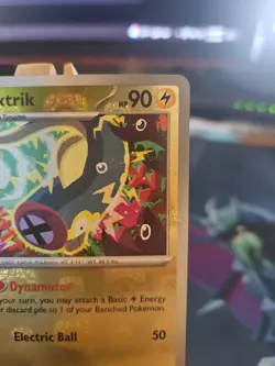 Pokemon TCG Eelektrik Black Bolt 031/086, NM/M Condition Master Ball Pattern - Image 3