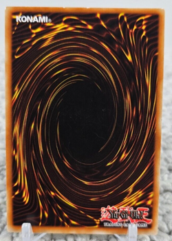Yugioh LOB-E003 Dark Magician Ultra Rare Unlimited LP - Image 2