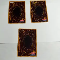 3x Blue-Eyes White Dragon YAP1-JP001 Ultra Rare Japanese Playset Yugioh - Image 3