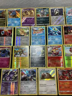 (30) Pokemon Cards Lot WOTC Vtg Holo STAMPED REVERSE Lucario Xerneas Palkia - Image 3