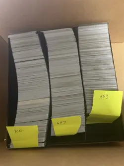 2600 UNSEARCHED Magic The Gathering Bulk Lot With Boxes And 2 Empty Deck Boxes - Image 2