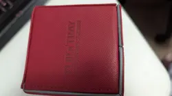 Ultimate Guard 100+ Xenoskin Flip n Tray Deck Case Box Monocolor Red - Image 5