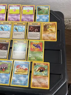 (29) Pokemon Card ALL VTG Lot Cards 1999 Fossil SET Horsea Kabuto Magmar - Image 4