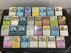 (30) EEVEE CARDS LOT VTG HOLO GLACEON LEAFEON ESPEON JOLTEON EVOLUTION Swsh - Image 1