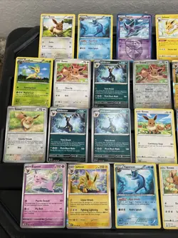 (30) EEVEE CARDS LOT VTG HOLO GLACEON LEAFEON ESPEON JOLTEON EVOLUTION Swsh - Image 2