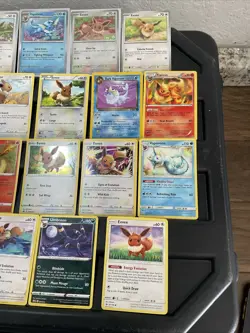 (30) EEVEE CARDS LOT VTG HOLO GLACEON LEAFEON ESPEON JOLTEON EVOLUTION Vstar V - Image 5