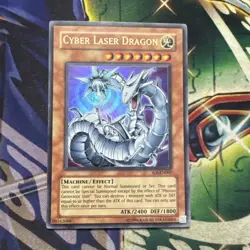 Yugioh! Cyber Laser Dragon SOI-EN007 Ultra Rare Unlimited LP - Image 1