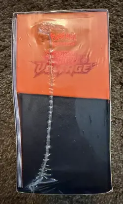 Pokemon Vivid Voltage Elite Trainer Box ETB - New (SLIGHT TEAR) - Image 5