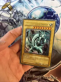 (79) Yugioh Blue-Eyes White Dragon LOB-001 Ultra Original Print Foil Shift HP - Image 3