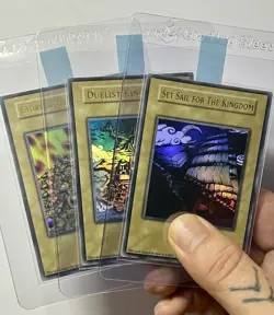 (Set Of 3) Glory of the Kings Hand/Set Sail/Duelist Kingdom (NM) Ultra Rare YGLD - Image 3