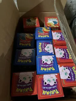 POKEMON BURGER KING GOLD CARD POKEMON BALL FULLY SEALED STILL - FULL LOT OF 26. - Image 1