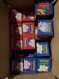 POKEMON BURGER KING GOLD CARD POKEMON BALL FULLY SEALED STILL - FULL LOT OF 26. - Image 3