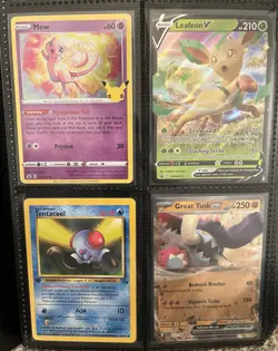 Pokemon TCG Collection Binder - 124 Random Pokemon Card Lot NM- Binder Included - Image 1