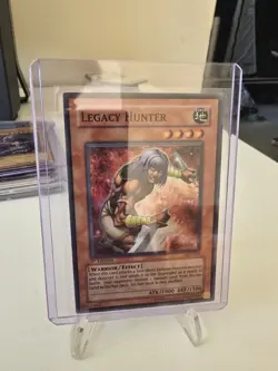 Legacy Hunter AST-067 1st Edition Super Rare YuGiOh - Image 3