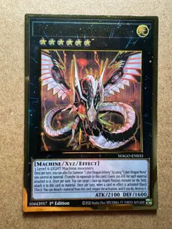 Cyber Dragon Infinity MAGO-EN033 Maximum Gold 1st Edition Yugioh - Image 1