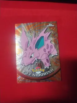 Nidorino Pokemon 2000 Topps Chrome #33 - Image 1